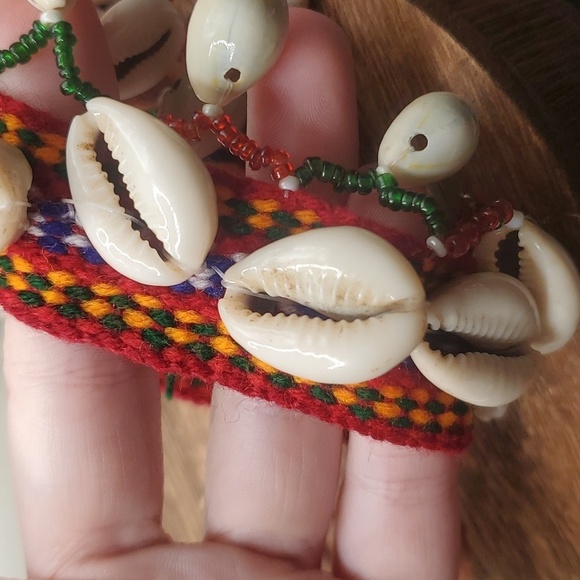 One size adjustable festive tribal cowrie shell afghan crotchet belt overflow - Picture 3 of 3